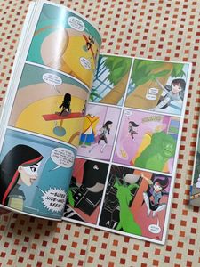 DC Super Hero Girls &amp; Diana Book