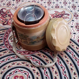 Tiffin box Available In Coins