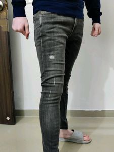Charcoal Ripped Jeans(Men)