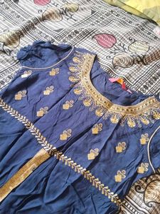 Morpankh Branded Kuti With Gold Embroidery Work
