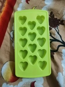 HEART SHAPE ICE CUBE TRAY