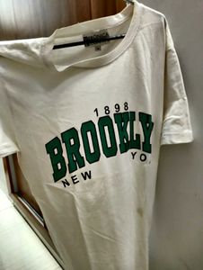 ✨ Brooklyn 1898 Oversized Tee – White | Size M