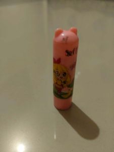 Non matted Lipsticks ( totally 5 lipstick)