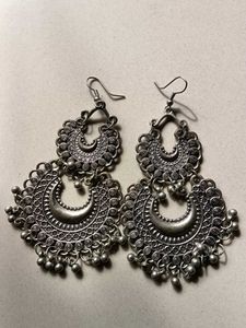 Silver Crescent Moon Earrings