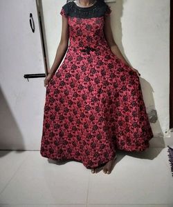 Elegant Red &amp; Black Floral Gown