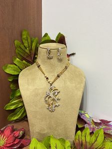Elegant Gold Plated Necklace Set