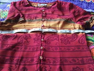 Stylish Red Patterned Top