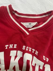 H&amp;M Red sweatshirt with Print🎀