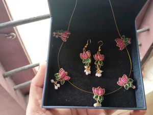 OfferLotus Pendant Kundan Invisible Chain Necklac