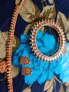 gold plated necklace with earrings and bala