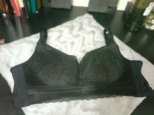 Lace Detailed Bra