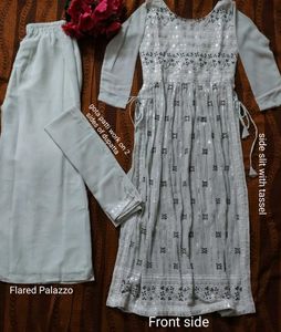 Elegent Naira Kurta Set In Tea Green Colour