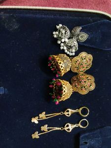 Ethnic Earrings Set