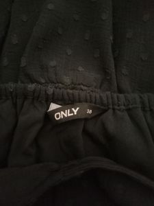 Black Woman&#39;s Regular Top