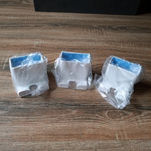 Brand New Set Of 3 Mobile/ Remote Holder