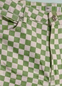 Green And White Chekered Pants