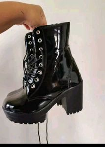 Black authentication boots