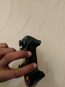 Motorola Bluetooth Gamepad.