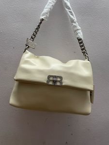 Elegant Shoulder Bag
