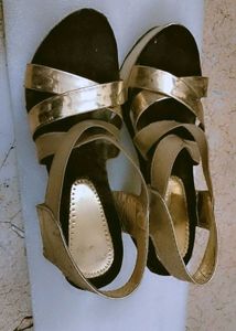 Golden And Black Heels , Looking 😍