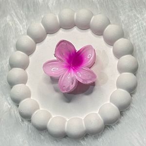 Pink Scrunchie + Flower Claw Chip Combo