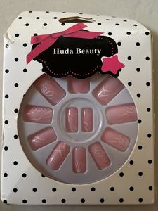 HUDA Beauty Nail Art