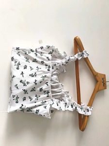 A BEAUTIFUL CROP TOP 🎀