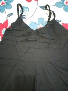 Sleeveless Crop Top ✨
