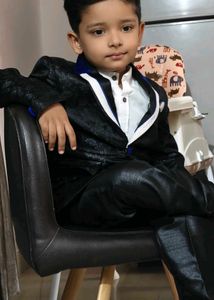 Boys&#39; Formal Suit