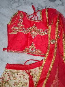Girl&#39;s Lehenga Blouse Duppatta