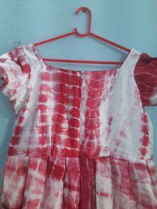 Frock with good quality.