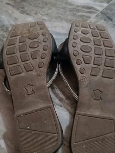 Very Comfortable And Adorable Flats