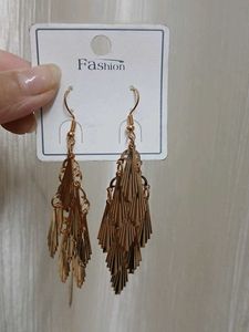 Fashionable golden Dangle Earrings