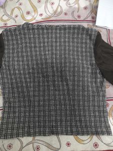 Wollen Semi Crop Top