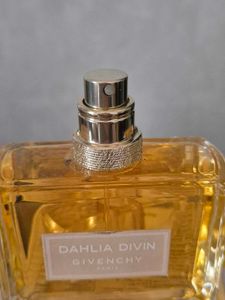 Givenchy Dahlia Divin Nude - price Drop