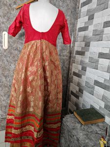 Elegant Ethnic Kurta Set
