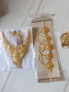 Golden Bridal Jewelry Set