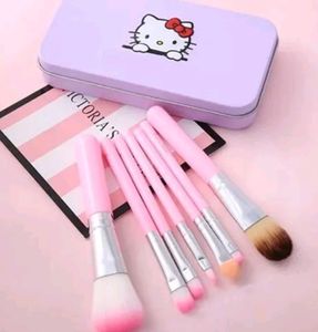 Combo Of Eyeshadow, Blusher, Cimpact, Concealer Ki