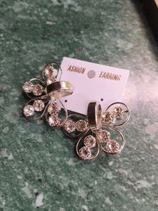 Trendy fashion 2 Pair Of Earings.