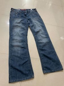 Pintresty 🌸  boyfriend  Jeans