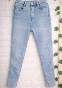 💥Light Wash Denim Jeans