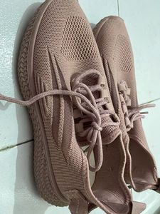 Ginger Sports Shoes Pink New 39 Size