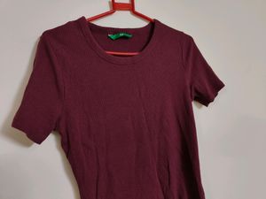 Dip Maroon Top (Women&#39;s)
