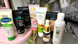 8 ITEMS | SKINCARE BOX COMBO