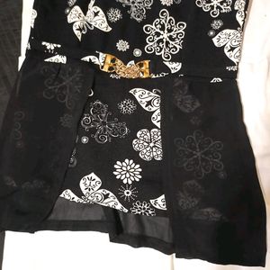 Black White Sleeveless Printed Fancy Top For Women