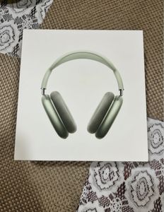 Mint Green Airpods Max