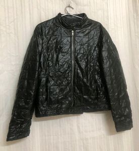Eststo Black Jacket