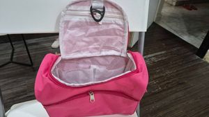 Travel Bag Cum Make Upbag