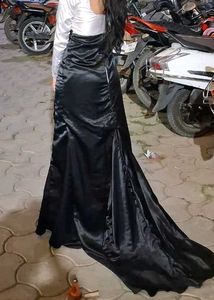 Kiara Advani Black Evening Skirt