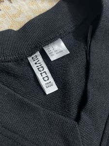 Black V-Neck Sweatshirt